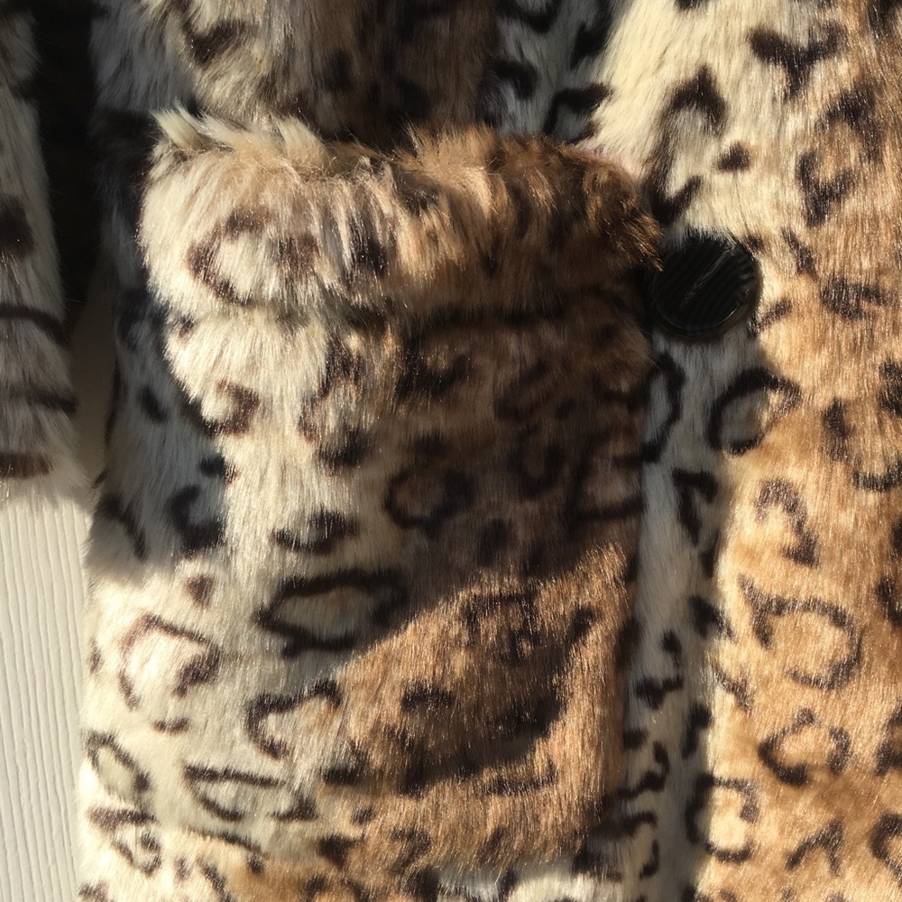 Leopard Coat - Picture 7 of 7
